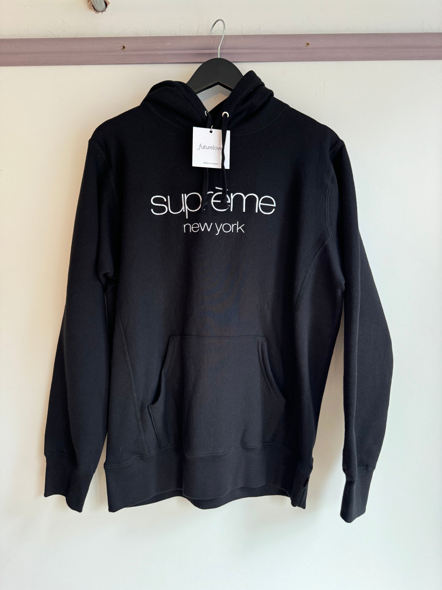Supreme black New York logo Hoodie.