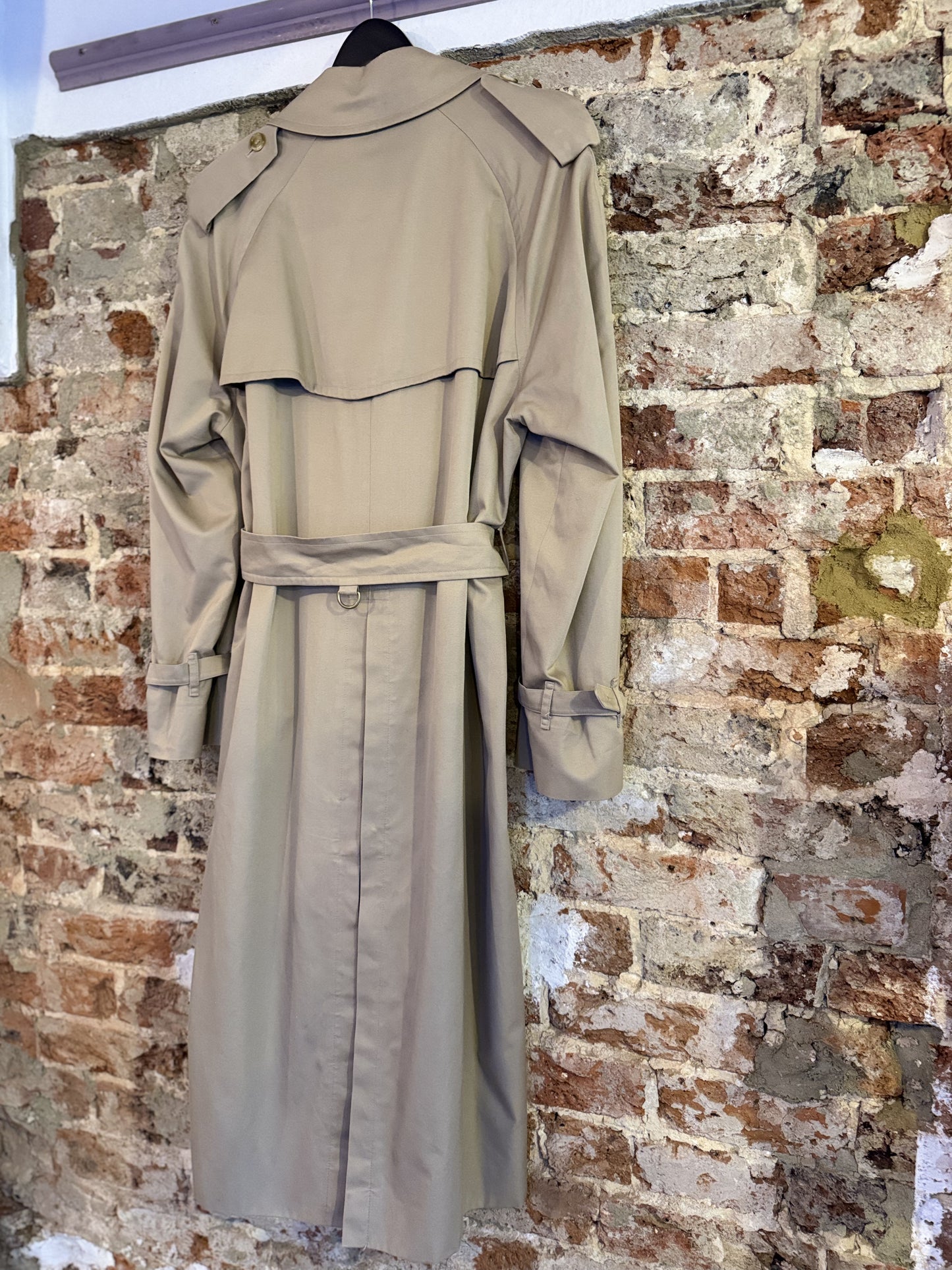 Burberry Y2K 2002 Trench Coat