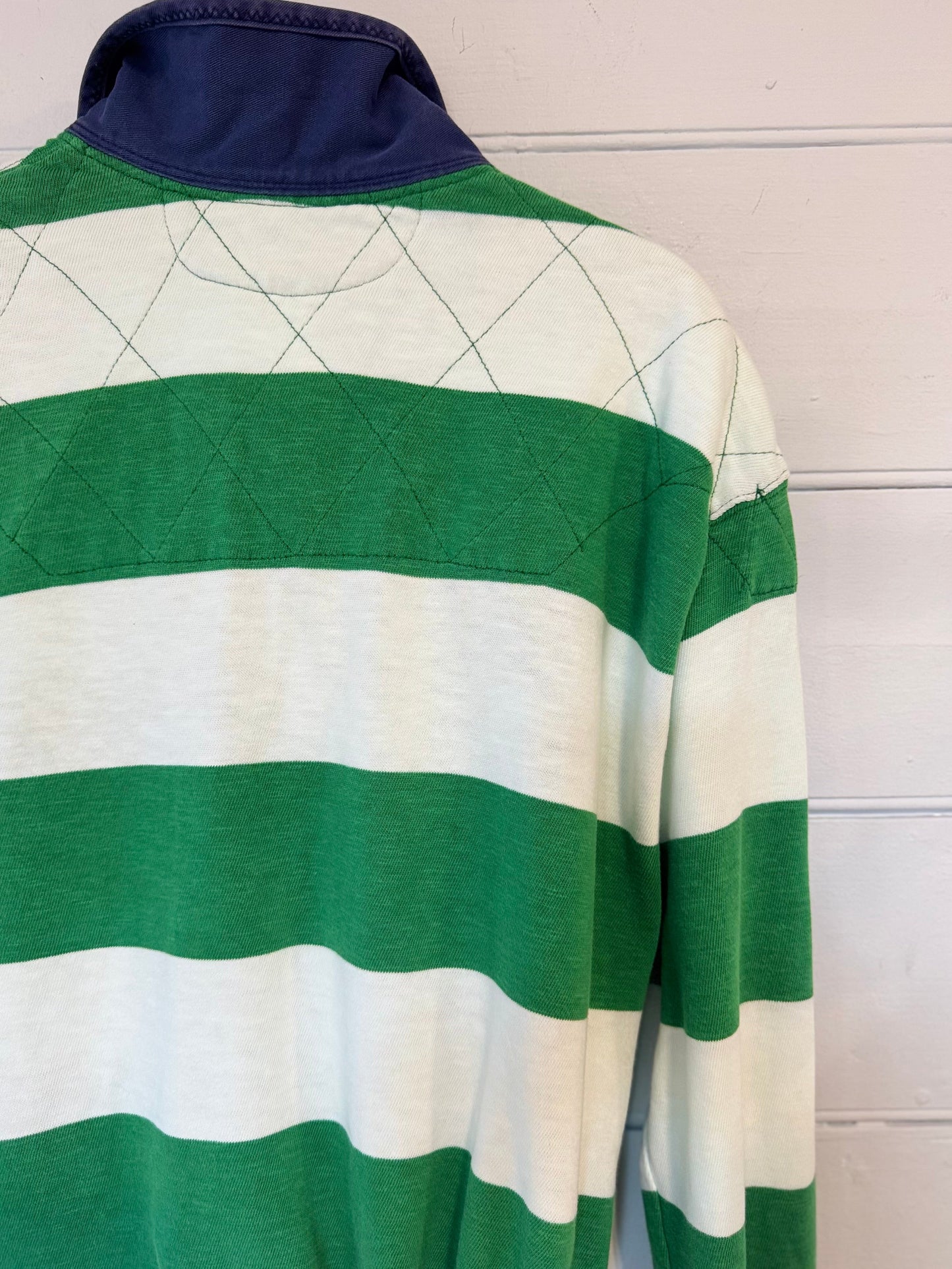 Earl Upcycled Grn/Wht rugby Shirt, blue canvas collar